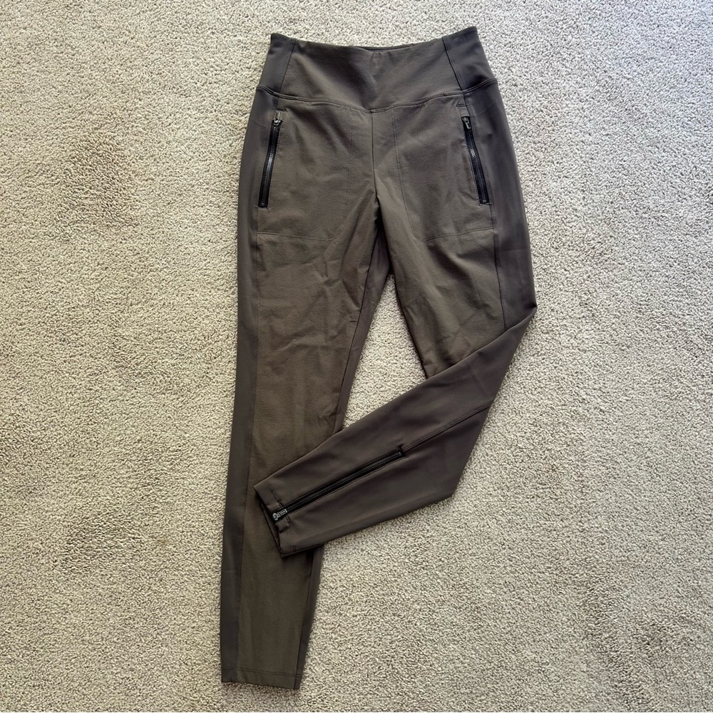 Athleta Headlands Hybrid Tight Womens Size 8 Shale Gray Zip Pocket Pull On